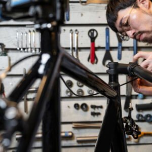 Montaje de bicicletas nuevas